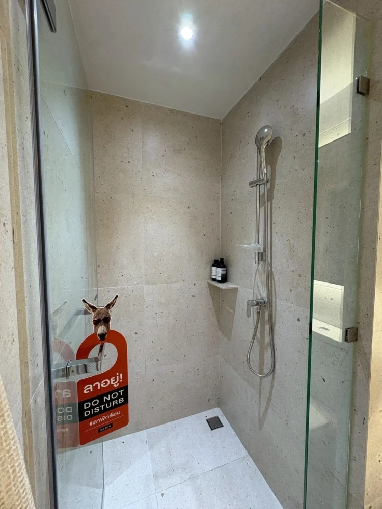 ขายดาวน์ Nue Coast Khu Khot Station 1 ห้องนอน 1 ห้องน้ำ ในทำเลดี เดินทางสะดวก ดีแบบนี้ห้ามพลาด