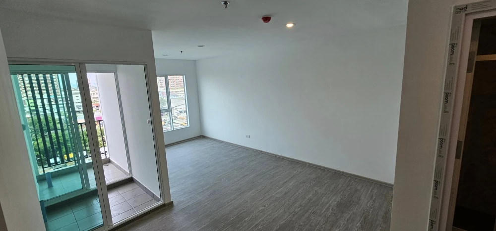 ขายดาวน์ regent home bangna  ห้องชั้น 8  ห้องกว้างน่าอยู่  รีบจองเลยก่อนพลาด+++