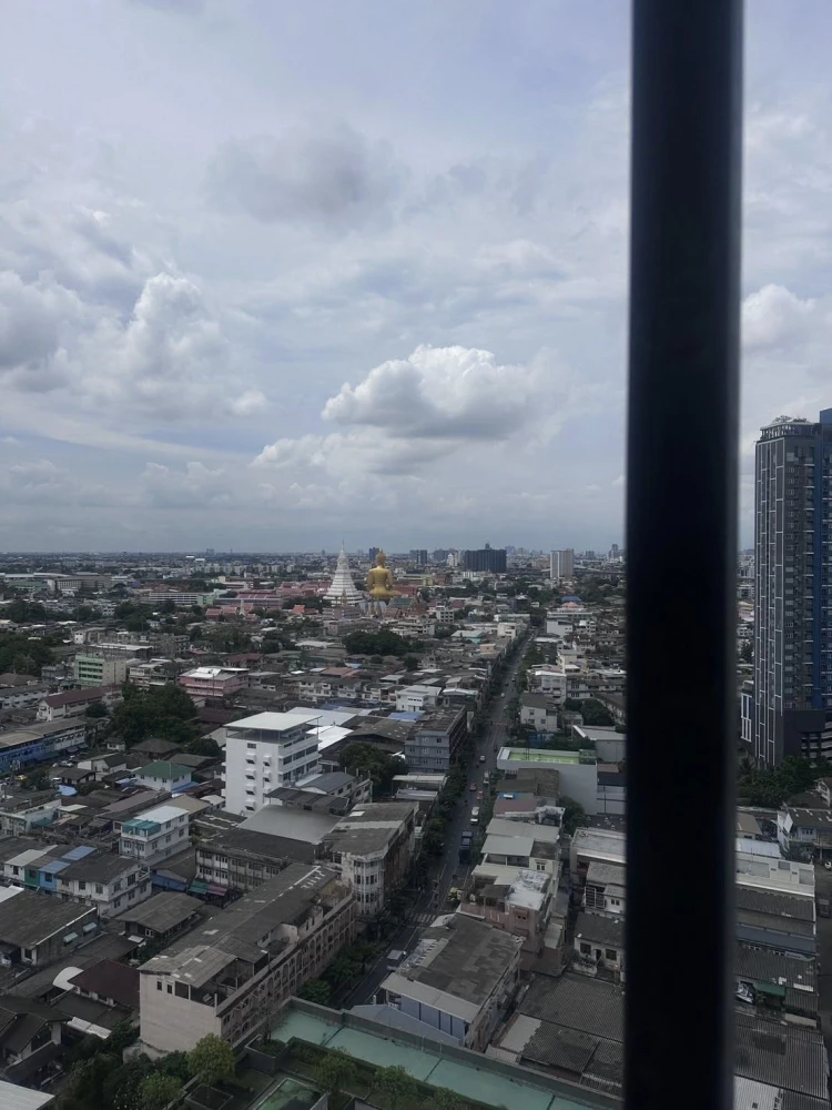 ขายดาวน์ Regent Home Wuttakat ห้องชั้นสูง หน้าต่างหันทิศเหนือ (ฝั่งองค์พระ) วิวโล่ง ไม่ร้อน ไกลห้องขยะสุดทางเดิน ไม่หนวกหู จองเลย