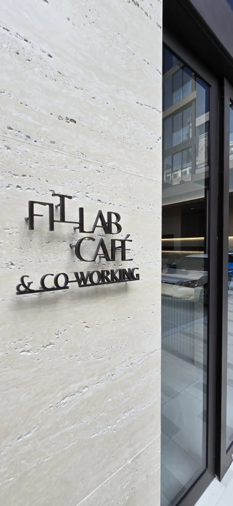 ขายดาวน์ Romm Convent อยู่จริงสบาย ไม่อึดอัด วิวโล่ง + วิวสวน เห็นต้นไม้จากโบสถ์ข้าง BNH ห้องข้างไม่ติดใคร มีช่องลมหน้าห้อง ระบายอากาศดี