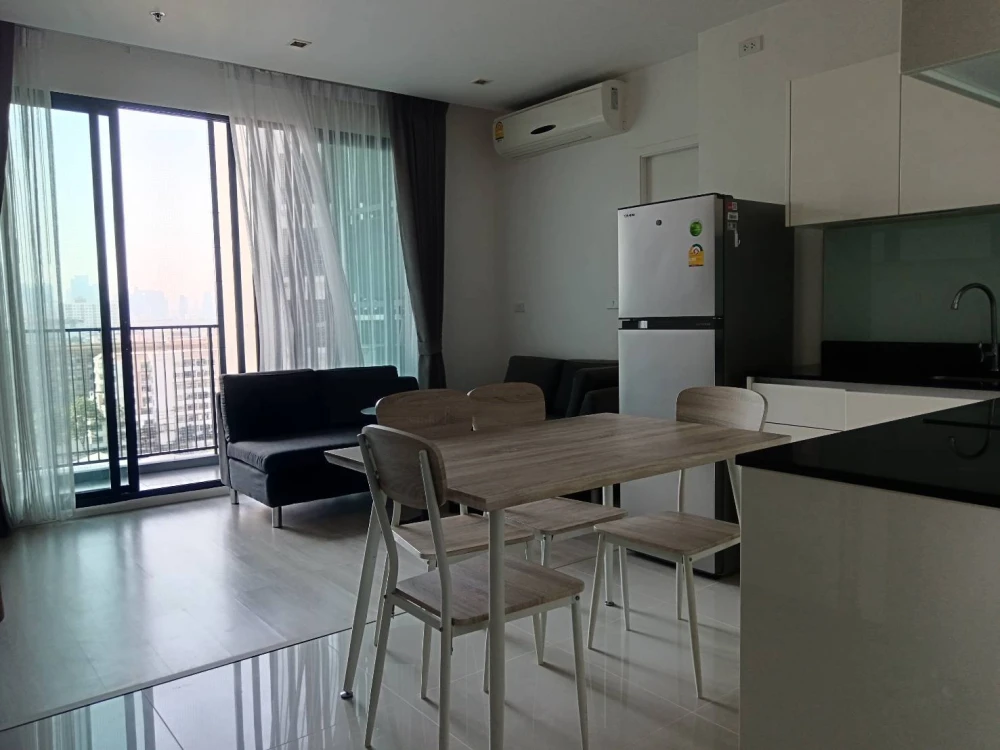 Condo for urgent sale: Quinn Ratchada 17. Large room, comfortable living, plenty of usable space, convenient and complete in one place. Buy now!