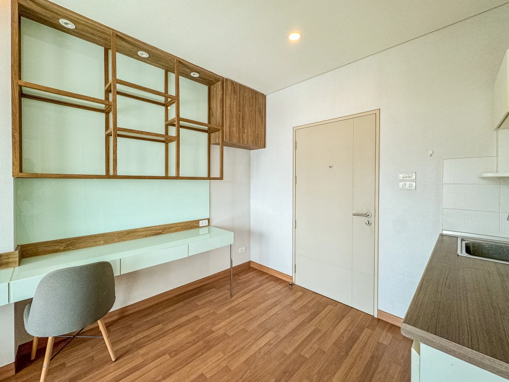 ขายด่วนๆ คอนโด ลุมพินี พาร์ค วิภาวดี-จตุจักร ห้องพร้อมอยู่ กั้นอยกอย่างดี ราคาอย่างโดน มาจองได้แล้ววันนี้