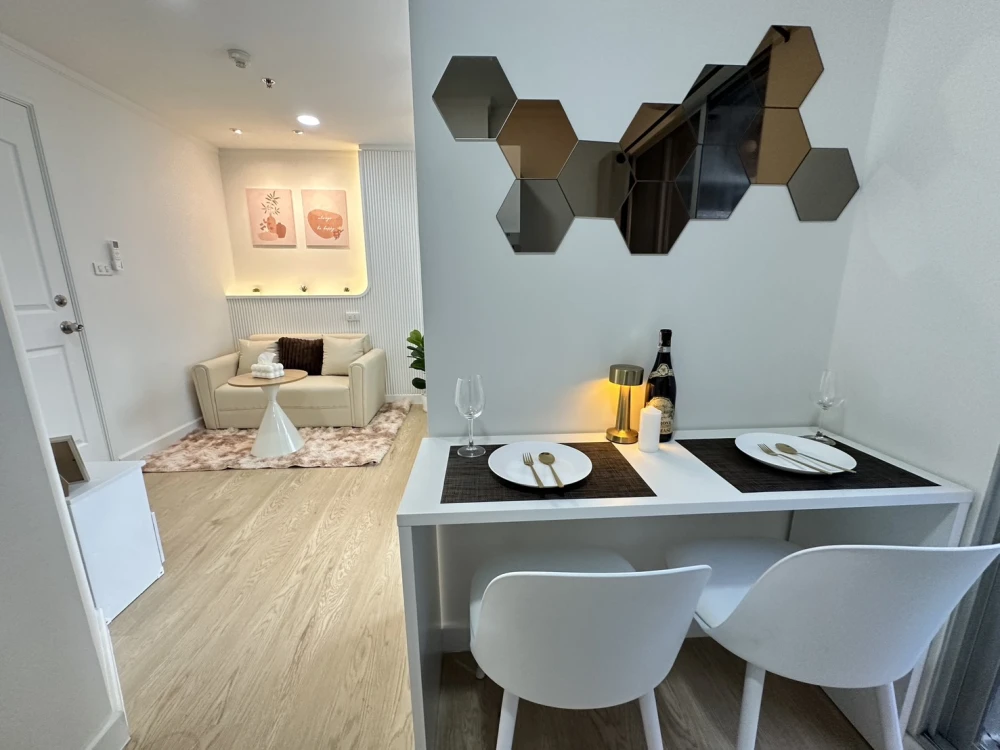 ห้องสวย รีโนเวท ใหม่หมด รีบจองก่อนพลาด ลุมพินี วิลล์ ลาซาล-แบริ่ง ชั้น 4 ตึก C ห้องสวย เฟอร์นิเจอร์ใหม่หมด