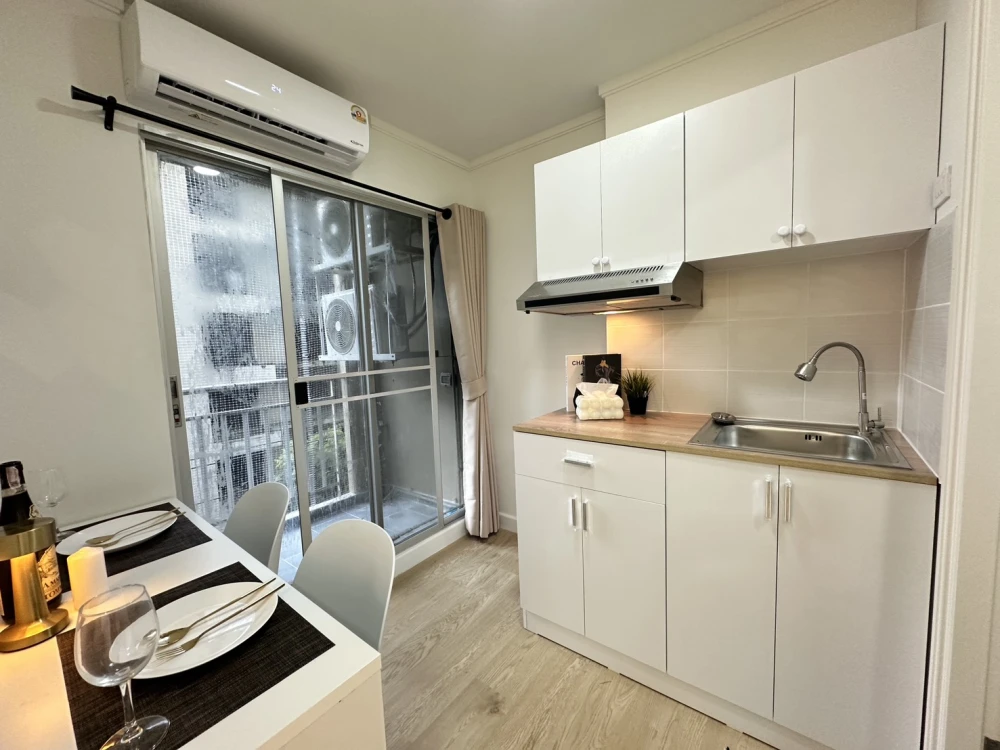 ห้องสวย รีโนเวท ใหม่หมด รีบจองก่อนพลาด ลุมพินี วิลล์ ลาซาล-แบริ่ง ชั้น 4 ตึก C ห้องสวย เฟอร์นิเจอร์ใหม่หมด