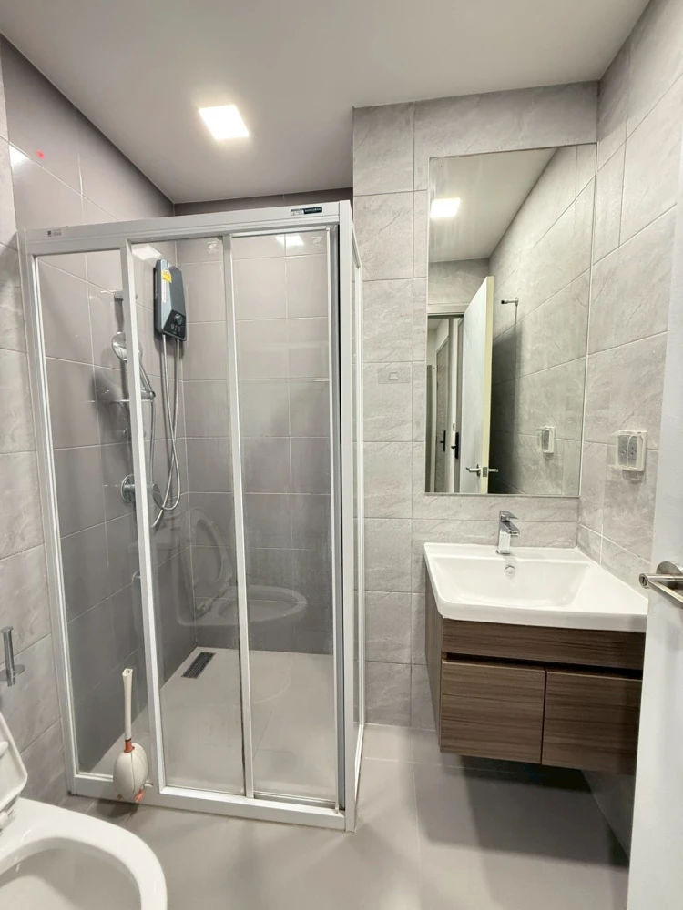 ขายด่วน!! คอนโด โมดิซ ลอนซ์ รังสิต ชั้น 22 ห้องสวย เฟอร์นิเจอร์ครบ ราคาดี พร้อมอยู่ ห้ามพลาด!!