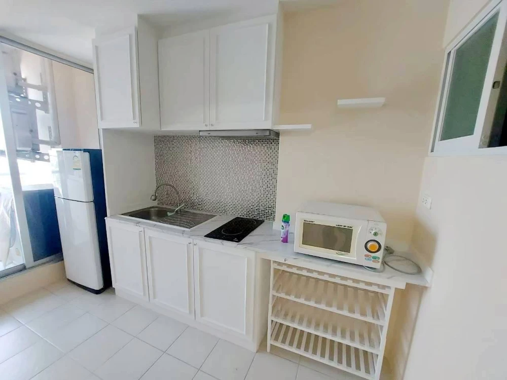 ขายด่วน!! คอนโด ไลฟ์ แอท พหลฯ-อารีย์ ห้องเพิ่ง Renovateใหม่ พร้อมเข้าอยู่ ห้ามพลาด!!