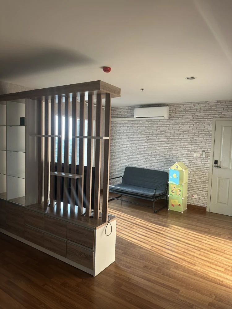 ขายด่วน คอนโด 2 ห้องนอน ห้องมุม Regent Home บางซ่อน - วิวสวยสุดคุ้ม มาจองเลย อย่าพลาดโอกาส