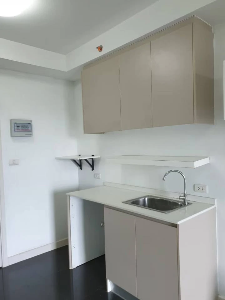 ขายด่วนๆ คอนโด A space me bangna ห้องเปล่า ราคาไม่แรง กั้นแยกเป็นสัดส่วน ราคาอย่างโดน ซื้อเลยจ้า