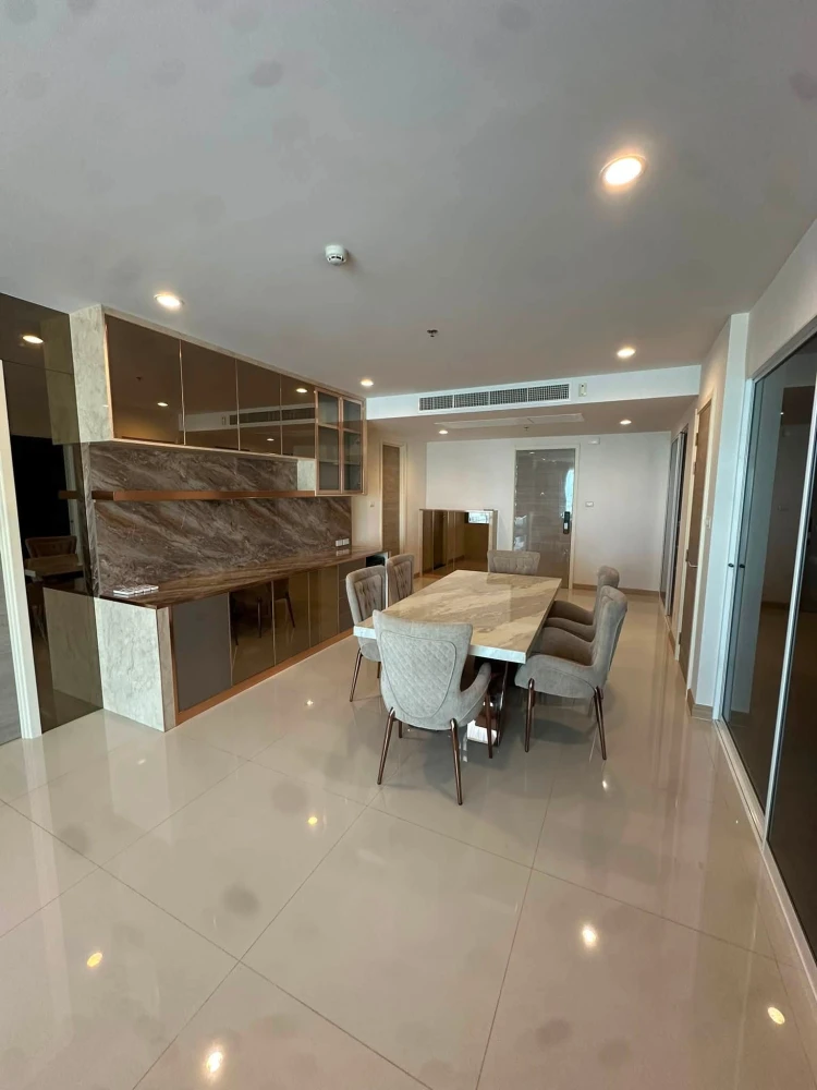 ขายด่วนๆ คอนโด Supalai Riva Grand Rama 3 ห้องใหญ่อยู่สบาย พื้นที่ใช้สอยจุใจ สิ่งอำนวยความสะดวก จองเลย