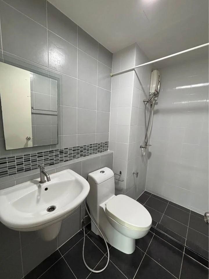 ขายด่วนๆ ดีคอนโด รามอินทรา ห้องพร้อมอยู่ สิ่งอำนวยความสะดวกครบ ราคาอย่างคุ้ม คุณต้องไม่พลาดเด็ดขาด