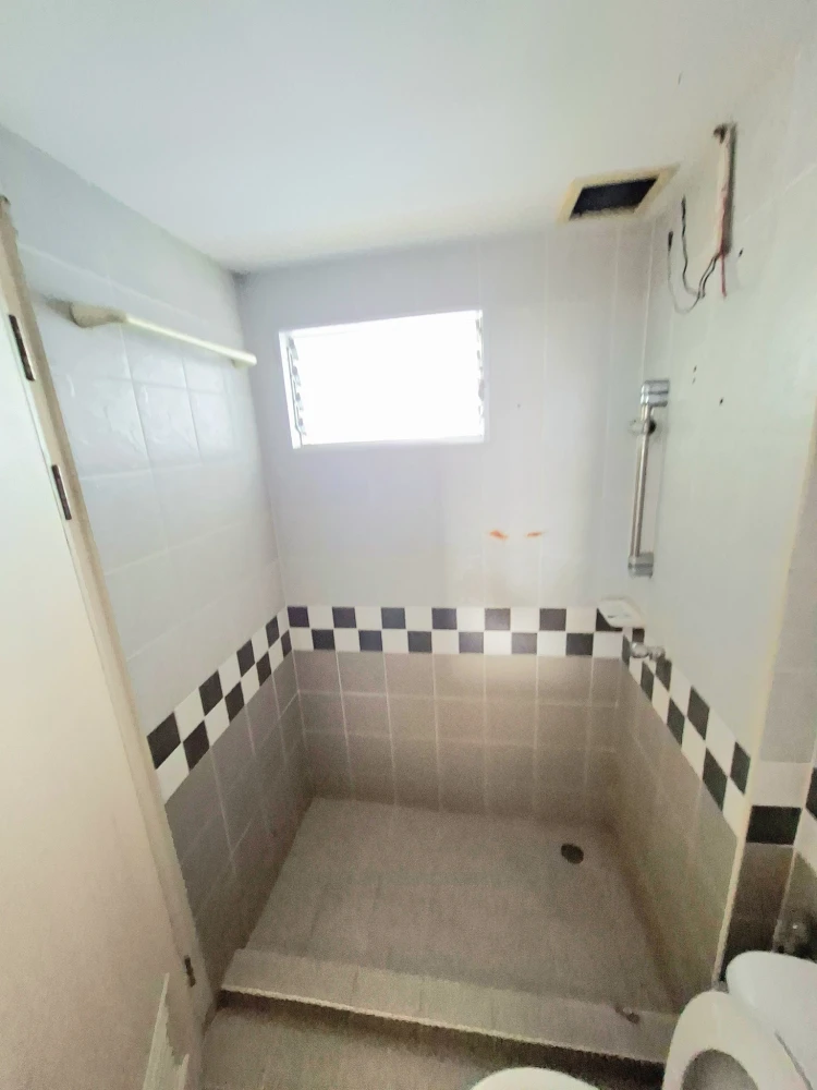 ขายด่วนๆ ลุมพินี คอนโดทาวน์ รัตนาธิเบศร์ ห้องเปล่า ราคาไม่แรง สายแต่งห้องบอกเลยว่าห้ามพลาด