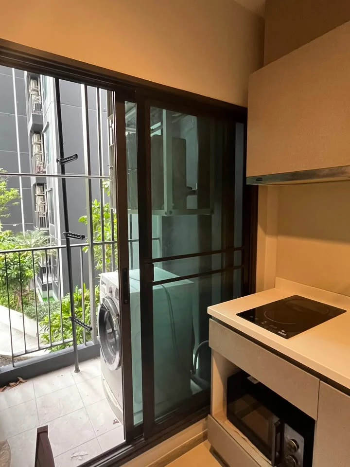 ขายด่วนๆ ไลฟ์ อโศก พระราม9 ห้องพร้อมอยู่ สิ่งอำนวยความสะดวกครบครัน มาจองได้แล้ววันนี้ อย่าพลาด