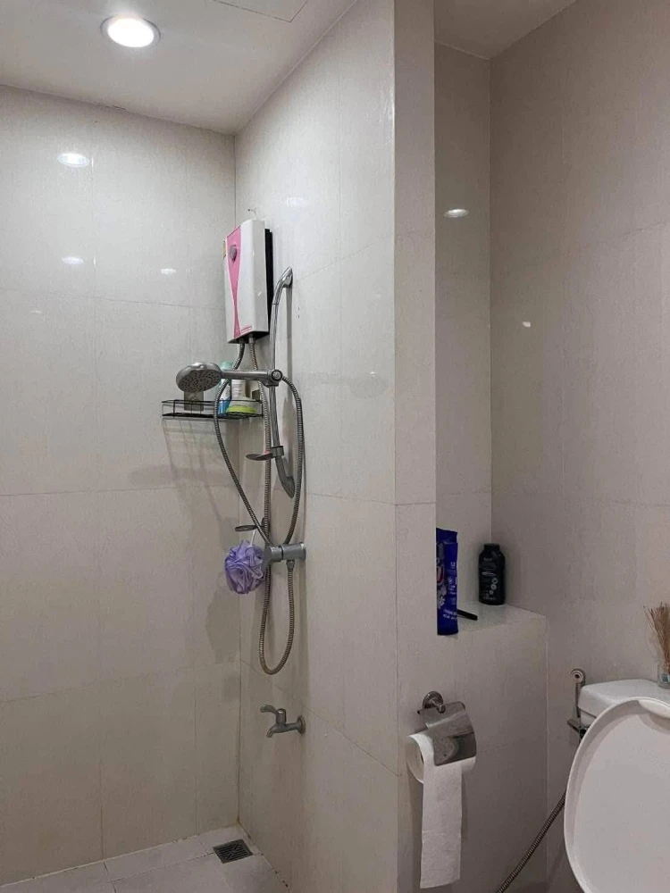ขายด่วนๆ ไอ คอนโด สุขาภิบาล 2 ห้องพร้อมอยู่ สิ่งอำนวยความสะดวกครบ รีบมาจองเลย อย่าพลาด