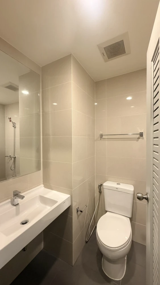 ขายด่วนๆ A Space Mega Bangna 1 ห้องเปล่า ราคาไม่แรง มาเป็นเจ้าของได้แล้ววันนี้ อย่าพลาด