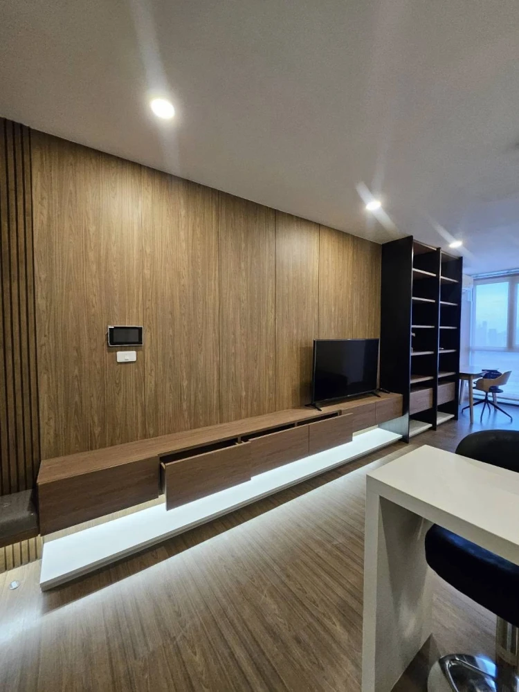 ขายด่วนๆ Artisan Ratchada ห้องแต่งน่าอยู่ พร้อมครัว built-in อย่างดี ราคาอย่างโดน จองเลย อย่าพลาด