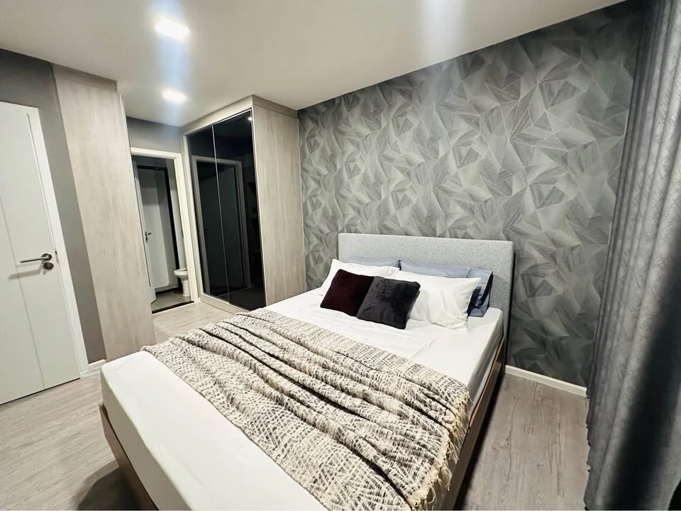 ขายด่วนๆ Atmoz Tropicana Bangna ห้องพร้อมอยู่ ติดวอลเปเปอร์อย่างดี มาจับมาจองได้แล้ววันนี้ อย่าพลาด