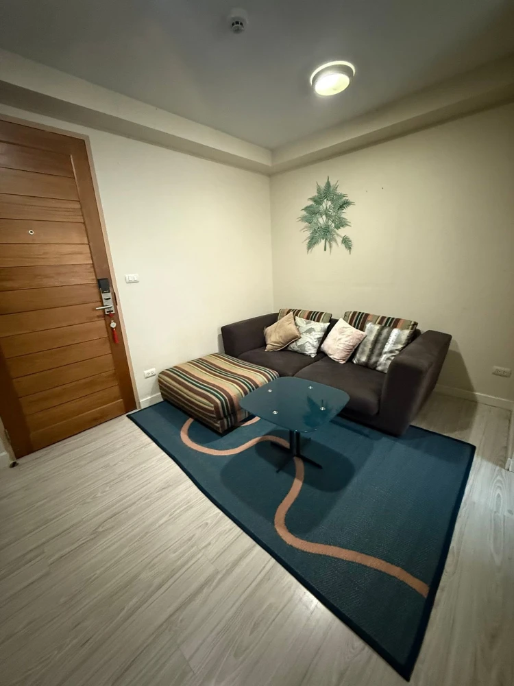 ขายด่วนๆ C Style Condo ห้องพร้อมอยู๋ ติดวอลเปเปอร์อย่างดี ราคาอย่างโดน พลาดแล้วจะเสียดายทีหลัง