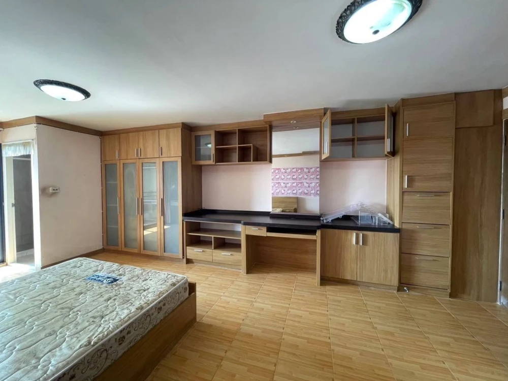 ขายด่วนๆ Champs Elysees Chaengwattana ห้องกว้างขวาง พื้นที่ใช้สอยจุใจ ราคาจับต้องได้ คุณต้องห้ามพลาด