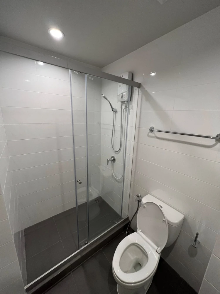 ขายด่วนๆ Common TU ห้องพร้อมอยู่ สิ่งอำนวยความสะดวกครบ ราคาอย่างโดน มาจับมาจองเป็นเจ้าของได้แล้ว