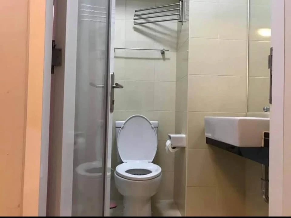 ขายด่วนๆ Condo i-biza Condominium RCA ห้องกั้นแยกเป็นสัดส่วน ราคาไม่แรง ซื้อเลย อย่าพลาด