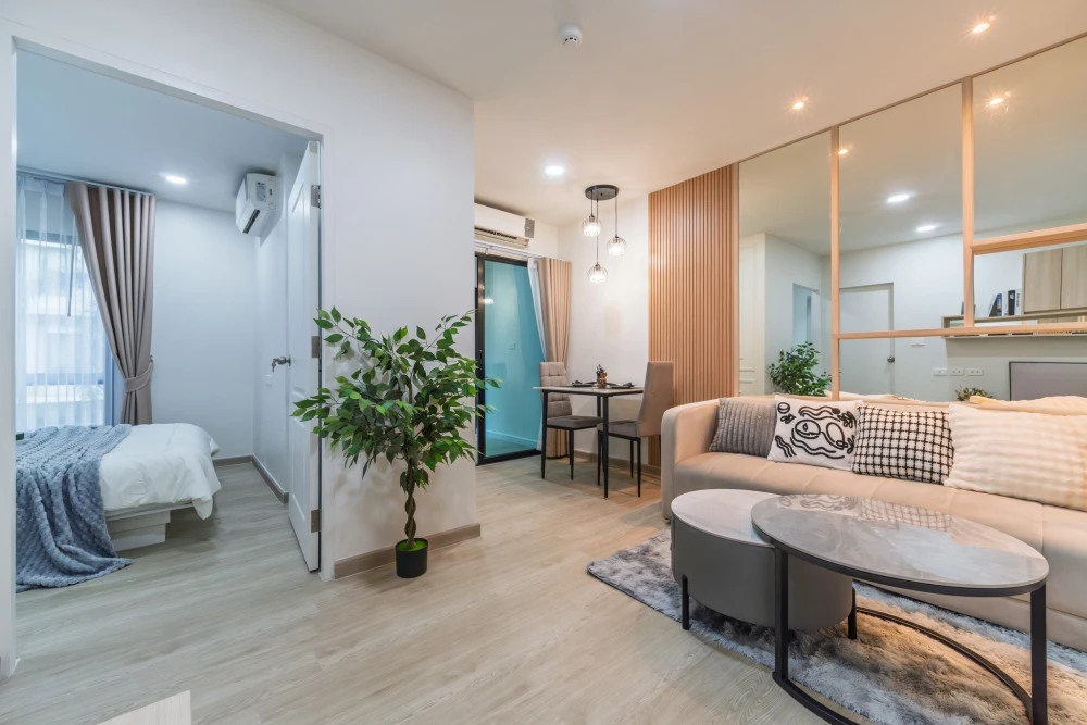 ขายด่วนๆ I Condo Sukhumvit 105 ห้องแต่งพร้อมอยู่ เฟอร์ เครื่องใช้ไฟฟ้าครบ มาแต่ตัวเข้าอยู่ได้เลย อย่าพลาด
