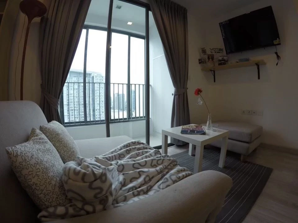 ขายด่วนๆ IDEO MOBI SUKHUMWIT ห้องกว้างขวาง พื้นี่ใช้สอยเยอะ ราคาไม่แรง มาเป็นเจ้าของได้แล้ววันนี้ อย่ารอช้า