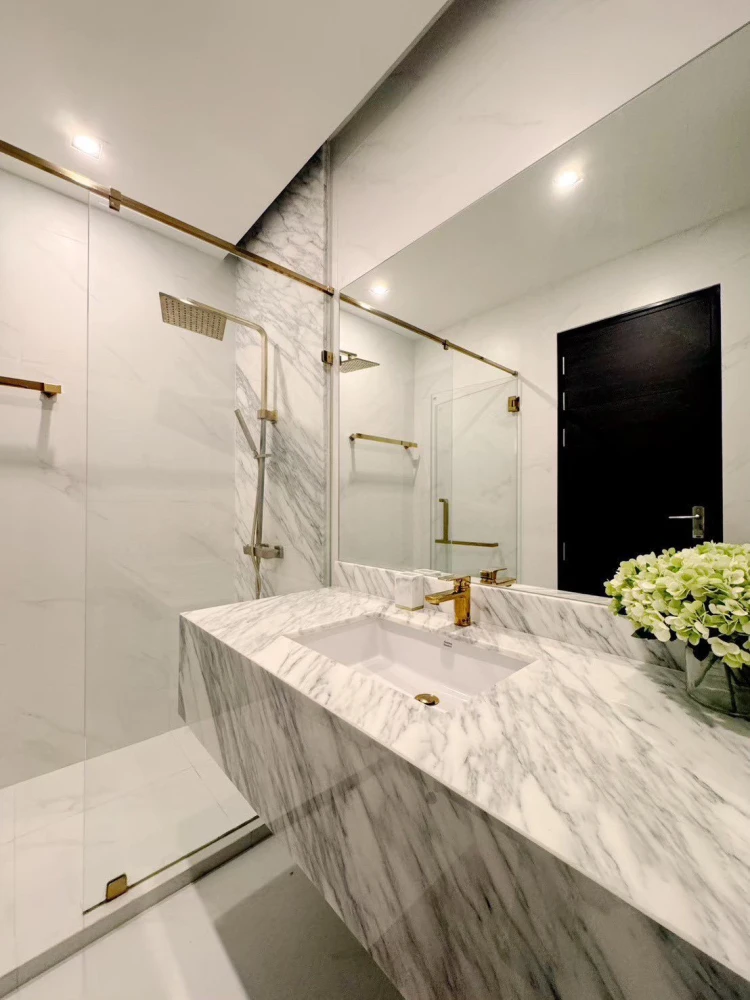 ขายด่วนๆ Ideo Q Phayathai ห้อง  Duplex ชั้น 19ได้วิวสูง เฟอร์ เครื่องใช้ไฟฟ้าครบ มาเป็นเจ้าของได้แล้ว