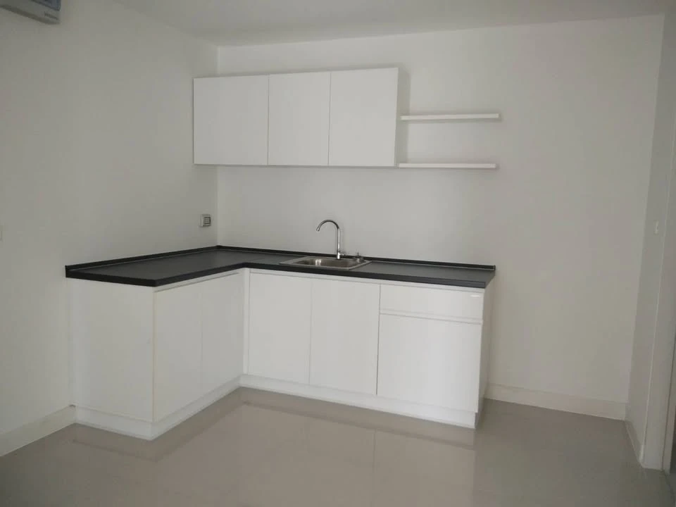 ขายด่วนๆ Levo Ladprao 18 phase 2 ห้องเปล่า ราคาไม่แรง สายแต่งห้องไม่ควรพลาดเด็ดขาด มาจองเลย อย่าพลาด