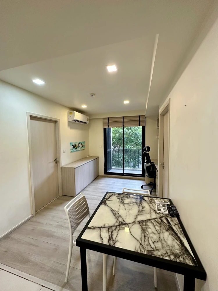 ขายด่วนๆ Maestro 03 Ratchada - Rama 9 ห้องพร้อมอยู่ พื้นที่ใช้สอยจุใจ มาเป็นเจ้าของได้แล้ววันนี้