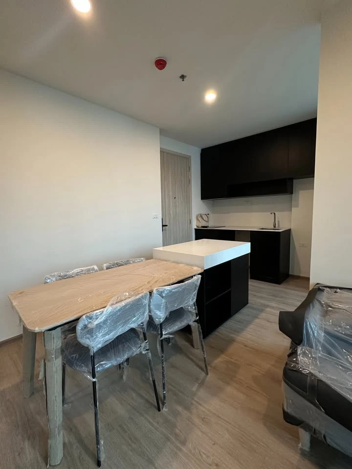 ขายด่วนๆ Noble Nue R9 ตึก R ชั้น 15 ไม่เตี้ยและไม่สูงเกินไป ที่สำคัญ วิวหน้าต่างปลอดโปร่ง ไม่โดนบล็อค จองเลย