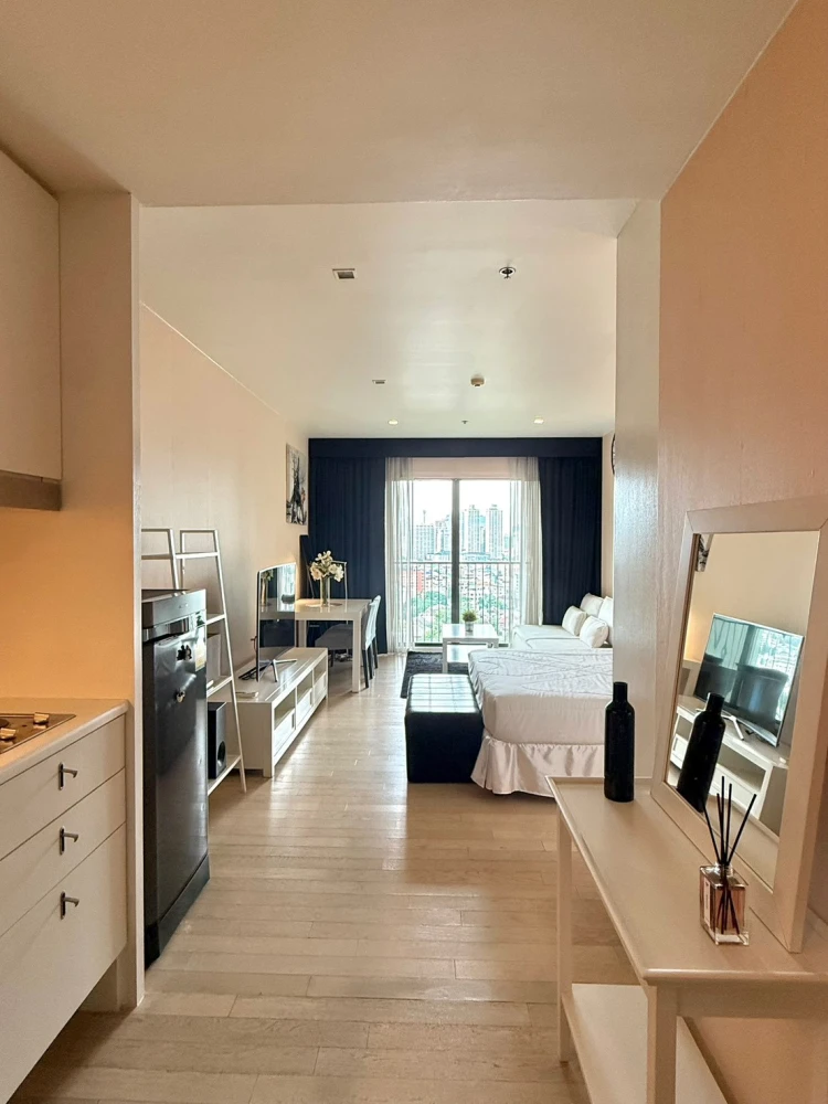 ขายด่วนๆ  Noble Solo Condo ห้องใหญ่อยู่สบาย พื้นที่ใช้สอยคุ้ม ครบจบทีนี่ มาเป็นเจ้าของได้แล้ววันนี้