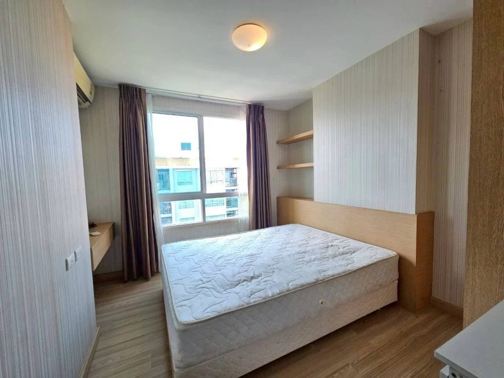 ขายด่วนๆ Rill Condo Rangsit ห้องพร้อมอยู่ เฟอร์ เครื่องใช้ไฟฟ้าครบ มาแต่ตัวเข้าอยู่ได้เลย