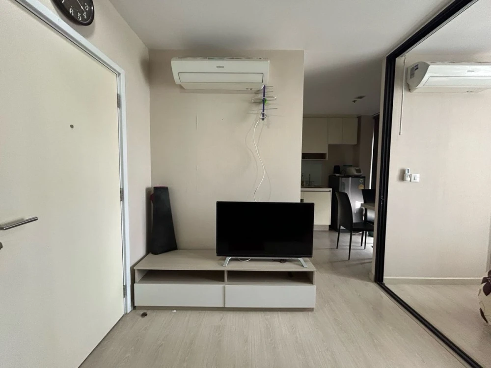 ขายด่วน Skyline Rattanathibet ชั้น 29 ห้องแยกเป็นสัดส่วน แต่งครบ จองเลย ด่วนๆ