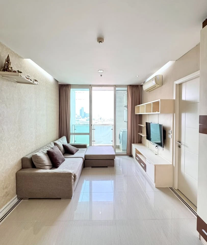 ขายด่วนๆ TC Green พระราม 9  ห้องแต่งครบ เฟอร์ Built-in อย่างดี รีบมาจองได้แล้ววันนี้ อย่าพลาด