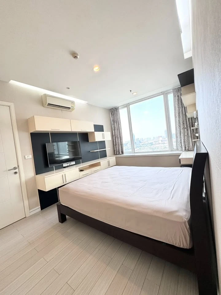 ขายด่วนๆ TC Green พระราม 9  ห้องแต่งครบ เฟอร์ Built-in อย่างดี รีบมาจองได้แล้ววันนี้ อย่าพลาด