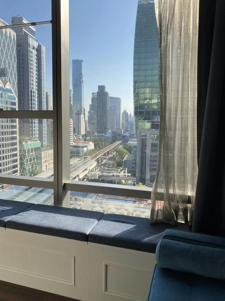 ขายด่วนๆ The Bangkok Sathorn ห้องกว้างขวาง มาพร้อมพื้นที่ใช้สอยเยอะ ราคาดี รีบมาจองเลย อย่าช้า