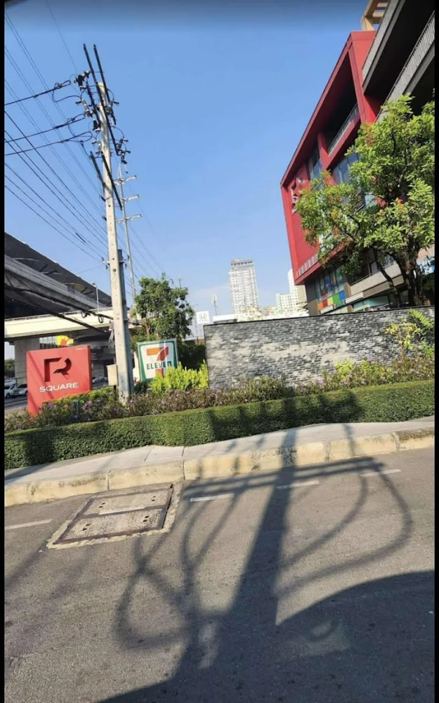 ขายด่วนๆ The Hotel Serviced 1 ห้องนอน 1 ห้องน้ำ ชั้น 24 ได้วิวสูง ราคาอย่างโดน มาเป็นเจ้าของได้แล้ววันนี้