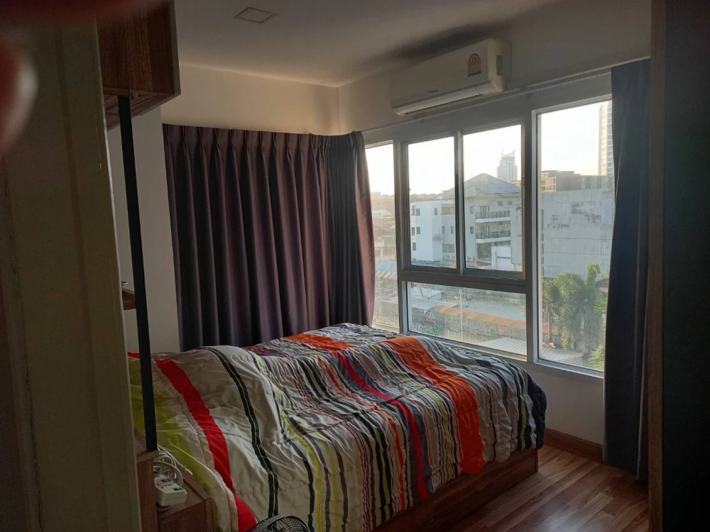 ขายด่วนๆ The One Plus D Huamak 12 ห้องเปล่า ราคาไม่แรง สายแต่งห้อง บอกเลยว่าห้ามพลาดเด็ดขาด