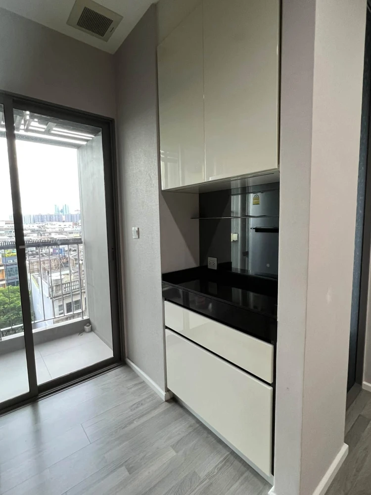 ขายด่วนๆ The Room Sathorn-St.Louis ห้องพร้อมอยู่ สิ่งอำนวยความสะดวกครบ มาพร้อมราคาสุดพิเศษ มาจองเลย