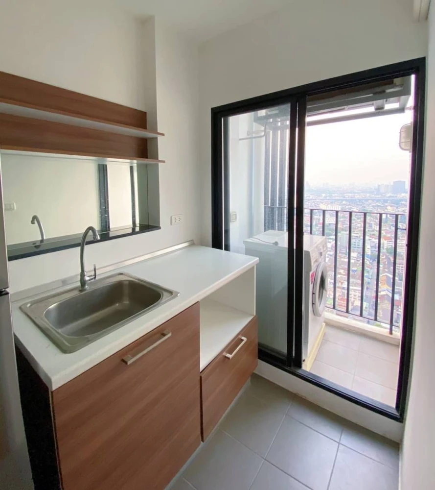 ขายด่วน The Tree Interchange ห้องชั้นสูงสุดๆของโครงการ ใครที่ชอบดื่มดั่มบรรยากาศห้ามพลาดห้องนี้