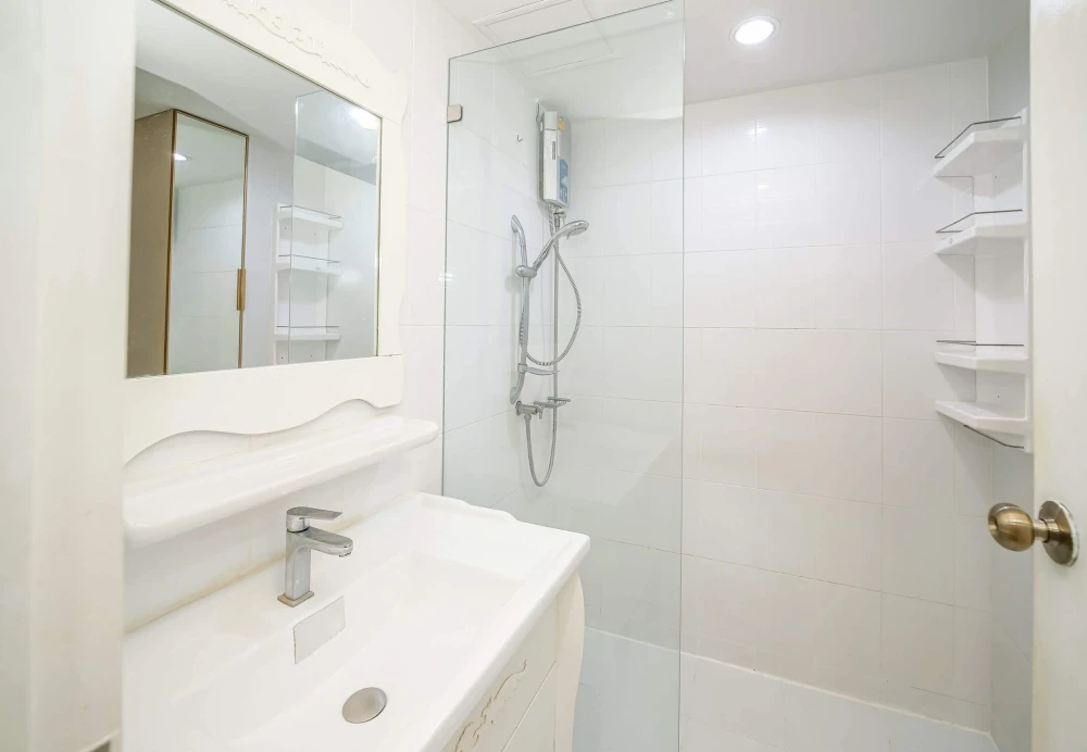ขายด่วนๆ U @ Huamak Station ห้องแต่งน่าอยู่ Built-in ทั้งห้อง สไตล์ Modern  เฟอร์นิเจอร์ครบ Full Furnished พร้อมอยู่ ซื้อเลย