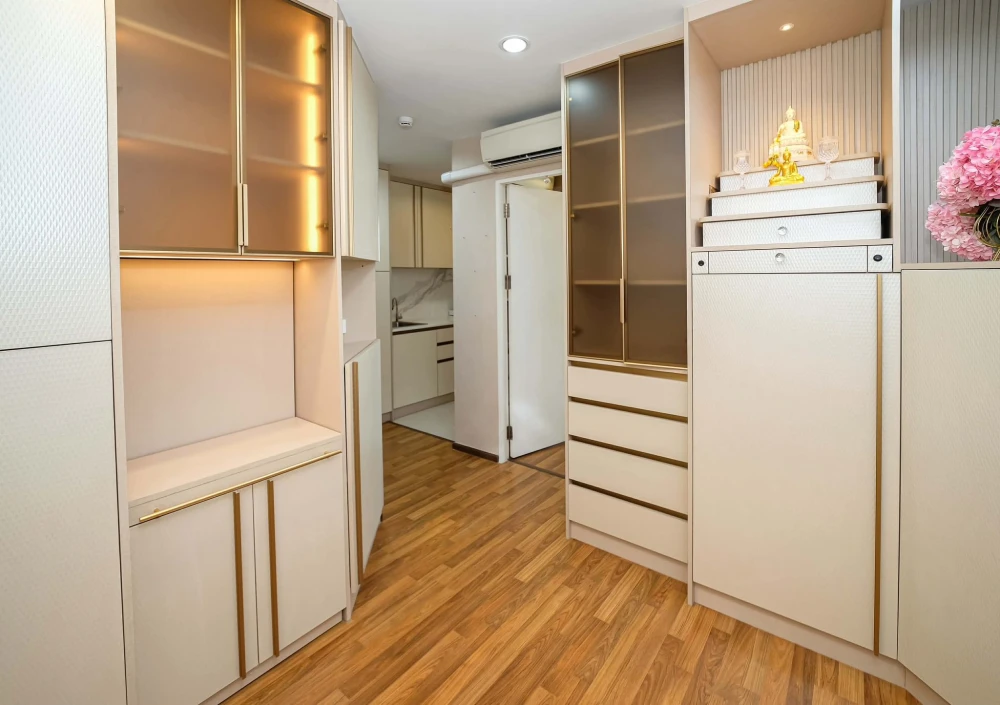 ขายด่วนๆ U @ Huamak Station ห้องแต่งน่าอยู่ Built-in ทั้งห้อง สไตล์ Modern  เฟอร์นิเจอร์ครบ Full Furnished พร้อมอยู่ ซื้อเลย