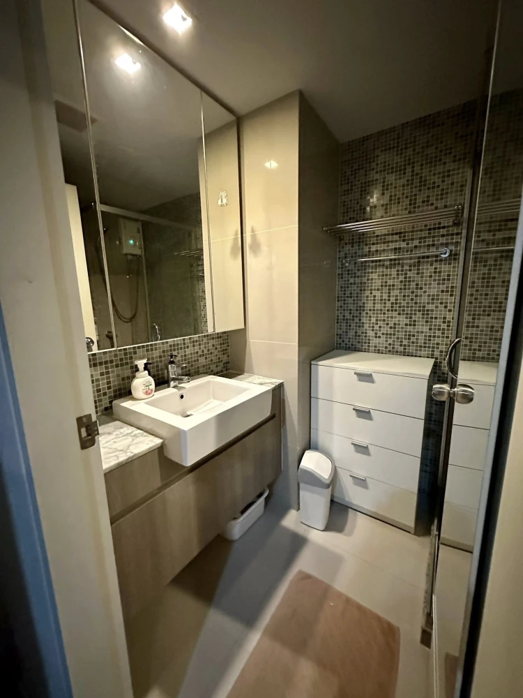 ขายด่วนๆ  We condo ห้องมุมมีความเป็นส่วนตัว ราคาอย่างโดน มาเป็นเจ้าของได้แล้ววันนี้ อย่าพลาด