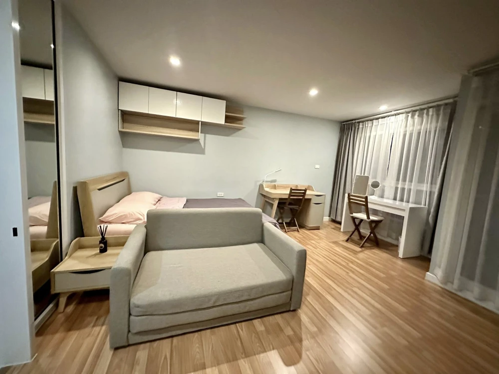 ขายด่วนๆ  We condo ห้องมุมมีความเป็นส่วนตัว ราคาอย่างโดน มาเป็นเจ้าของได้แล้ววันนี้ อย่าพลาด