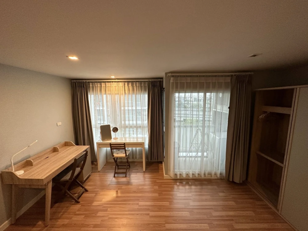 ขายด่วนๆ  We condo ห้องมุมมีความเป็นส่วนตัว ราคาอย่างโดน มาเป็นเจ้าของได้แล้ววันนี้ อย่าพลาด