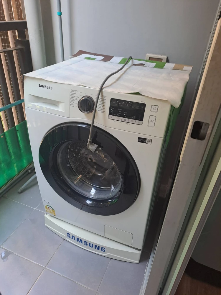 ขายวีคอนโด ลาดกระบัง ห้องพร้อมอยู่ ชั้น 2 วิวสวน มาพร้อมสิ่งอำนวยความสะดวก ซื้อเลยจ้า อย่าพลาด