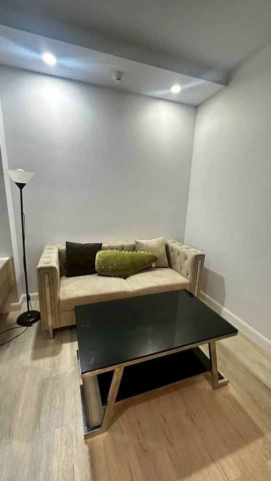 ขายห้อง V condo salaya ห้องใหญ่อยู่สบาย ชั้นบนสุด วิวสระว่ายนํ้า รีบมาเป็นเจ้าของได้แล้ววันนี้ อย่าพลาดโอกาส