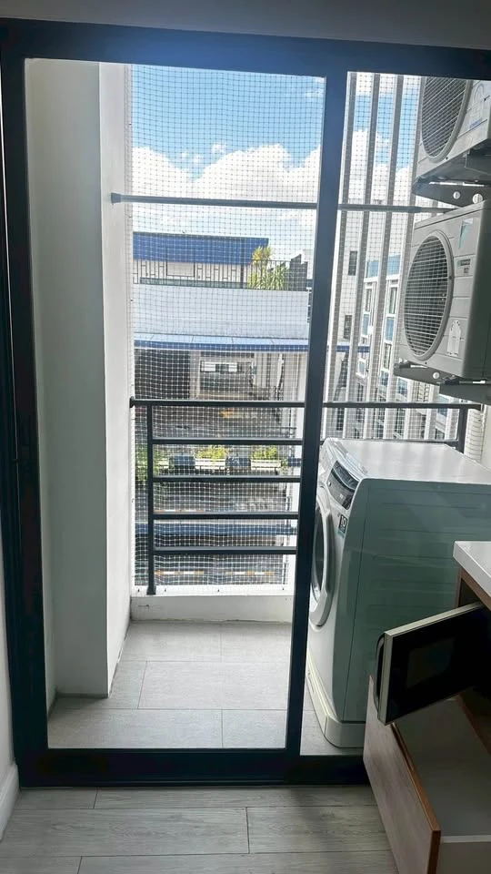 ขายห้อง V condo salaya ห้องใหญ่อยู่สบาย ชั้นบนสุด วิวสระว่ายนํ้า รีบมาเป็นเจ้าของได้แล้ววันนี้ อย่าพลาดโอกาส