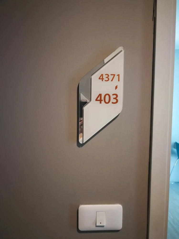 ขาย/เช่า คอนโด ไอดีโอ โมบิ สุขุมวิท อีสท์เกต ชั้น15 วิวสระว่ายน้ำห้องมุม   เฟอร์บิวท์อิน+เครื่องไฟฟ้า+เครื่องซักผ้าครบ พร้อมอยู่