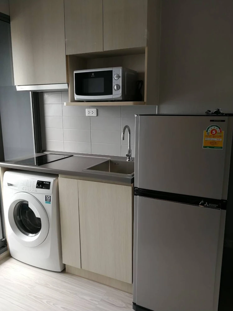 ขาย/เช่า คอนโด ไอดีโอ โมบิ สุขุมวิท อีสท์เกต ชั้น15 วิวสระว่ายน้ำห้องมุม   เฟอร์บิวท์อิน+เครื่องไฟฟ้า+เครื่องซักผ้าครบ พร้อมอยู่